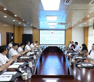 抖圈官网董事长夏信德一行与中石油济柴座谈交流，将在新能源领域周全战略相助